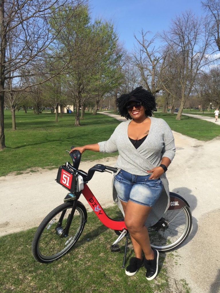 Riding Divvy Bikes in Chicago Curvatude